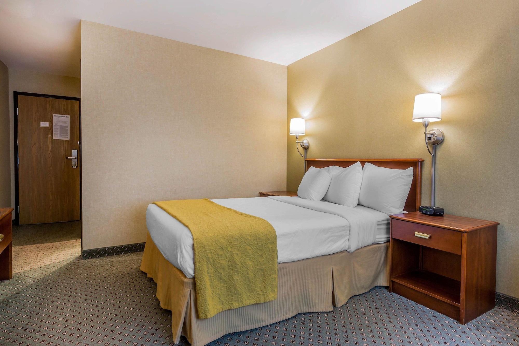 Quality Inn Hyde Park - Poughkeepsie North Bagian luar foto