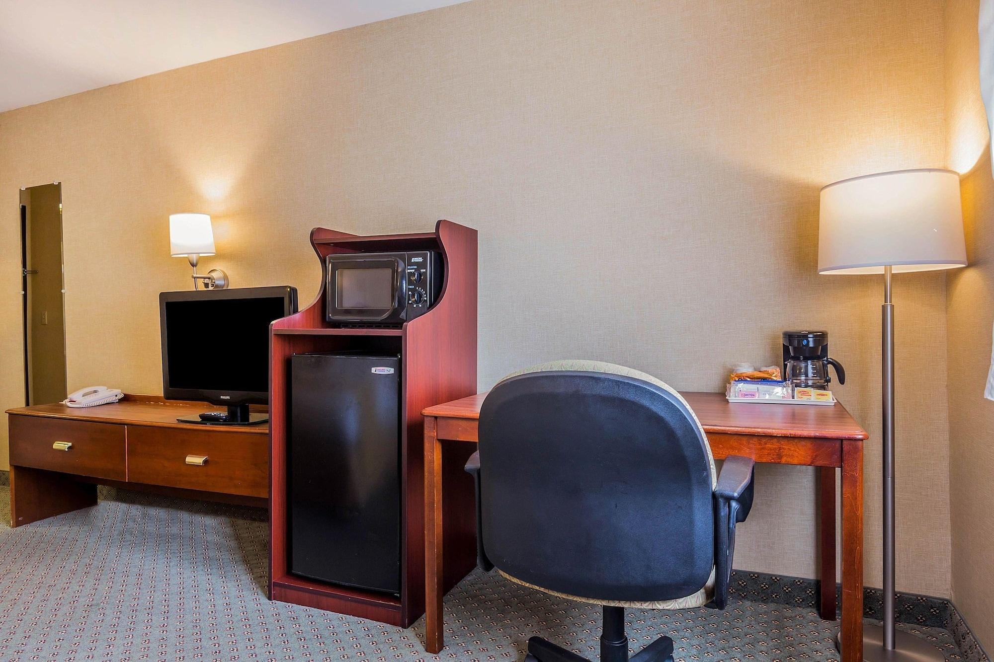 Quality Inn Hyde Park - Poughkeepsie North Bagian luar foto