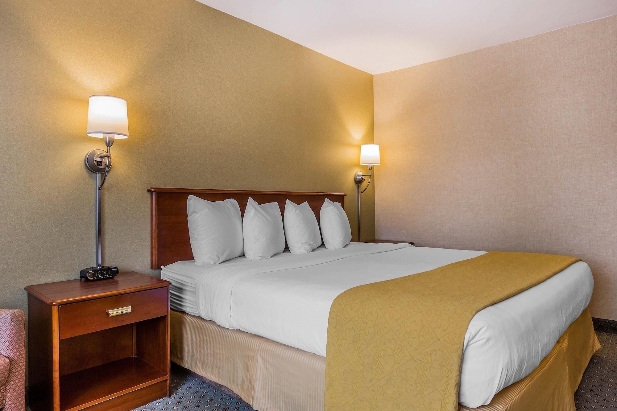 Quality Inn Hyde Park - Poughkeepsie North Bagian luar foto